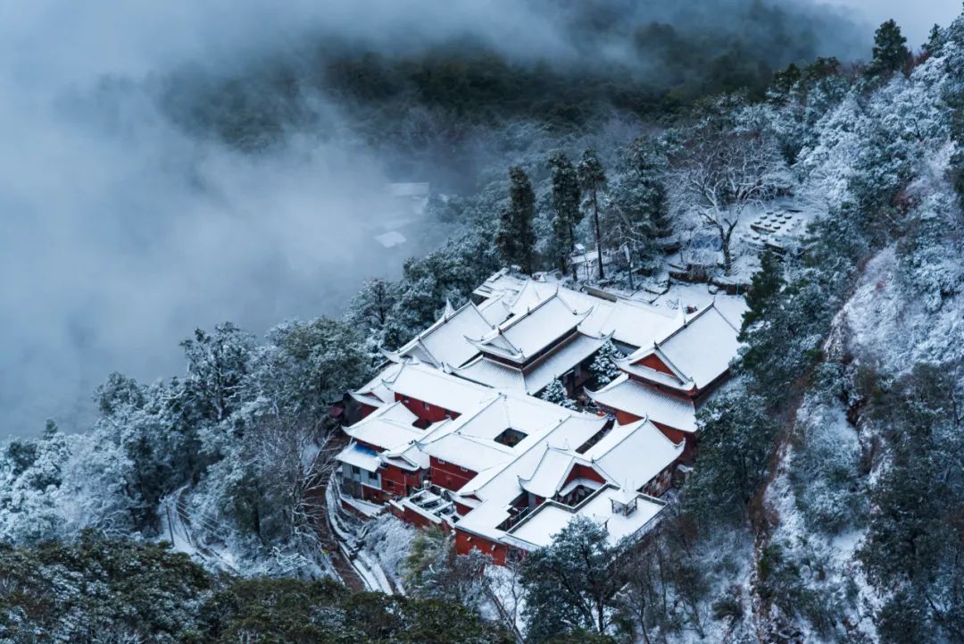 鸡足山听雪 《人民日报海外版》刊文描绘云南宾川鸡足山绝美雪景